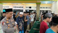Ramadhan Penuh Berkah, Polsek Kediri Laksanakan Tarawih Keliling