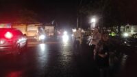 Polisi Labuapi Atur Lalu Lintas, Tarawih Berlangsung Aman