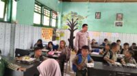 Polsek Lembar Pastikan Program Makan Bergizi Gratis Berjalan Aman dan Lancar