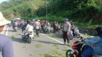 Respons Cepat Polsek Lembar Jaga Kamtibmas di Kegiatan Warga