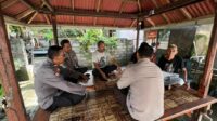 Cegah Narkoba dan Hoaks, Polisi Sambangi Warga Lombok Barat
