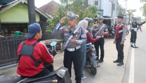 Keselamatan Lalu Lintas Diperkuat, Polres Lombok Barat Gelar Operasi Patuh Rinjani 2025