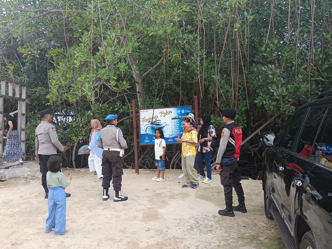 Pendekatan Humanis Polsek Sekotong Jaga Rasa Aman di Kawasan Wisata